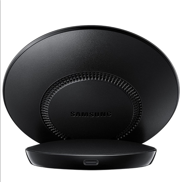 SOLD Samsung Fast Charge Wireless Charger - Picture 4 of 4